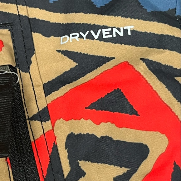 TNF Freedom Insulated Pants in Fiery Red Tribal Print - Picture 12 of 16